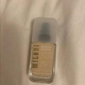 Milani screen queen foundation 130 warm linen